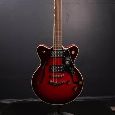 Gretsch G2655 Streamliner Center Block Jr. Double-Cut Semi-Hollowbody Guitar - Claret Burst image 2
