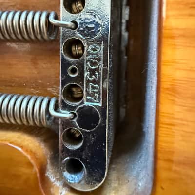 Fender Stratocaster with 3-Bolt Neck, Rosewood Fretboard 1971 - 1977 - Sunburst image 3