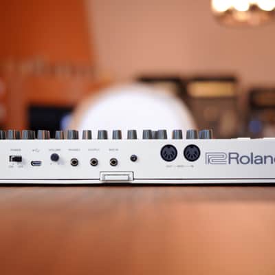 Roland TR-09 Rhythm Composer 2017 - Present - White image 2