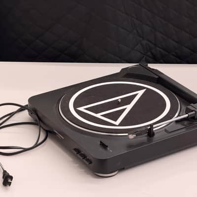 Audio-Technica AT-LP60USB Black Fully Automatic Belt Driven Turntable with USB 2010s - Black image 7