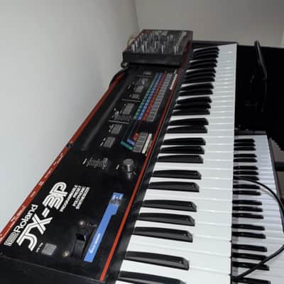 Roland JX-3P 61-Key Programmable Preset Polyphonic Synthesizer with PG-200 Programmer 1983 - 1985 - Black