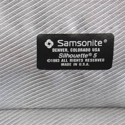 Samsonite 22x22x10 Hard Rolling Suitcase Vintage image 10