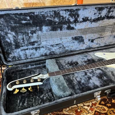 Vintage 1977 Gibson Thunderbird White Bicentennial Bass Guitar *Upgraded* 1970s image 3