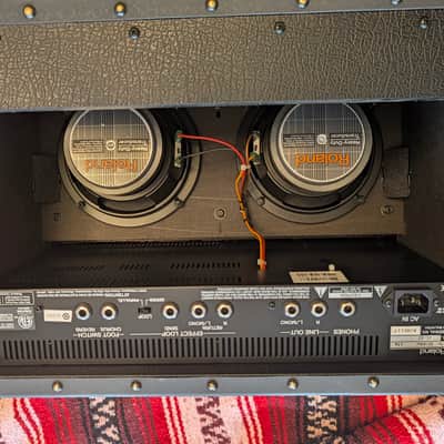 Roland JC-22 Jazz Chorus 2-Channel 30-Watt 2x6.5" Guitar Combo 2016 - Present - Black image 2