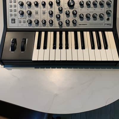 Moog Sub Phatty 2010s - Black