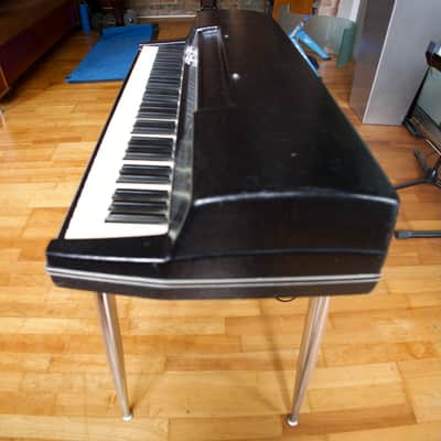Wurlitzer 200A 64-Key Electric Piano 1974 - 1983 - Black image 4