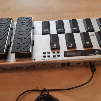 Roland FC-300 MIDI Foot Controller 2007 - 2023 - Silver image 2