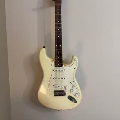 Nash S-63 White image 1