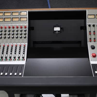Wunder Wunderbar Console (Used) image 2
