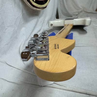 Fender American Performer Stratocaster Guitar with Rexylab Ultimate Strat upgrades/mods + Case 2023 - Arctic White / Rosewood fingerboard image 23