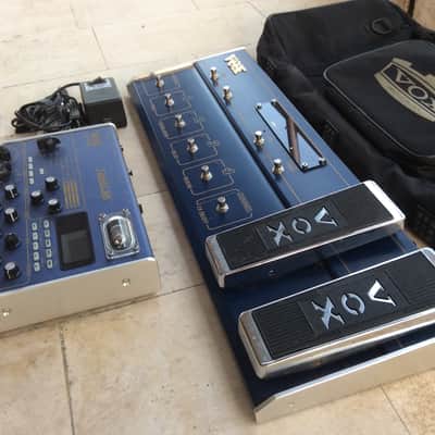 Vox Tonelab & Vox VC-12 pedalboard & case image 9
