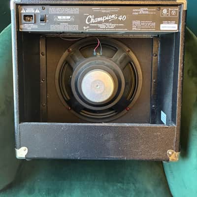 Fender Champion 40 2-Channel 40-Watt 1x12" Guitar Practice Amp 2013 - 2024 - Black image 2