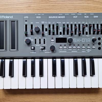 Roland SH-01A