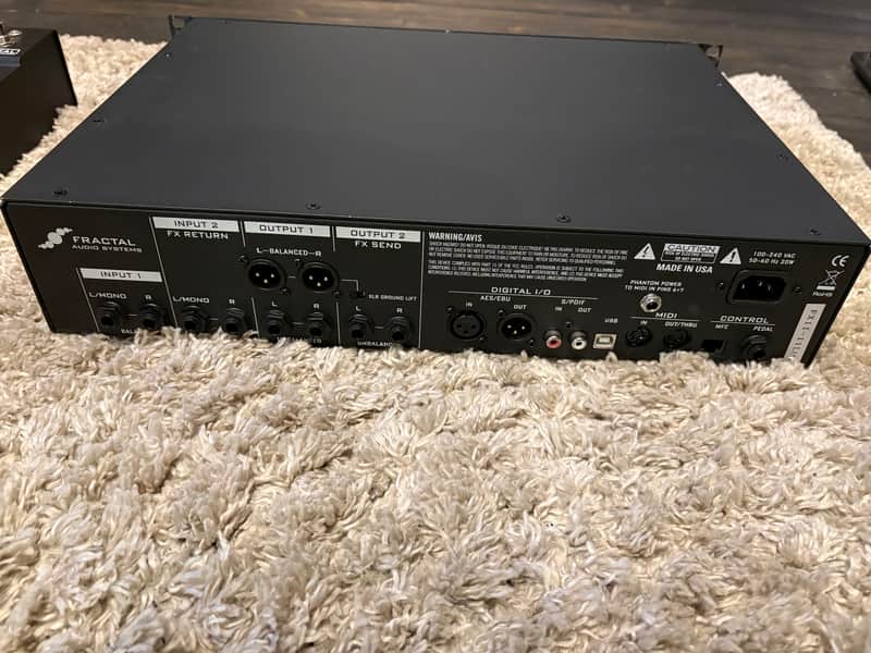 Fractal Audio Axe-FX II with MFC-101 + Magnetic Pedalboard Labels