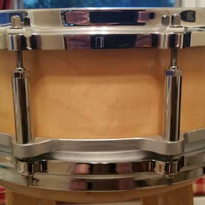 Pearl Maple Free Floating Snare Drum! 5.5 x 14 image 3
