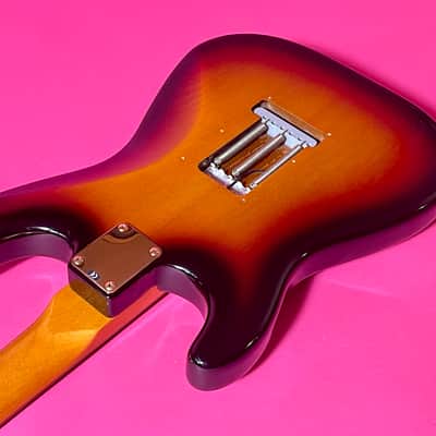 Fender Stratocaster SRV artists series 1998 - vintage sunburst image 14