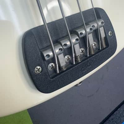 G&L SB-1 - Vintage White image 10