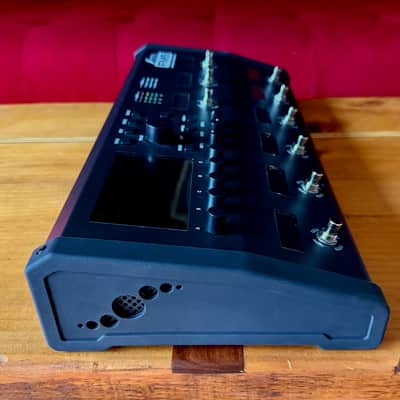 Fractal Audio FM9 Mark II Turbo Amp Modeler / FX Processor image 2