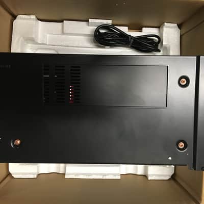 Marantz AV 8801 11.2 Channel Preamp/Tuner with Rackmount Kit image 6