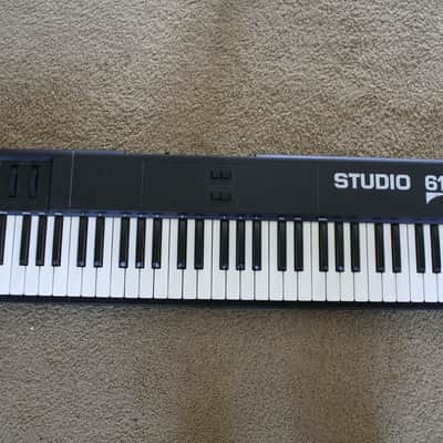 Fatar Studio 610 61 Key Midi Controller Keyboard image 2