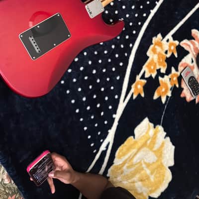 Fender Stratocaster 2017 - Burst Red image 4