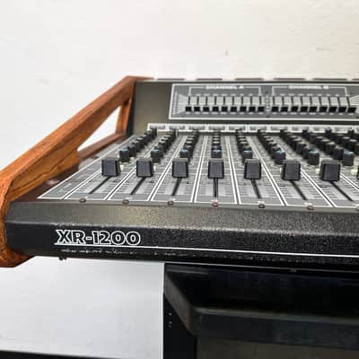 Peavey XR-1200 Mixer Stereo Powered Mixing Console Board image 3