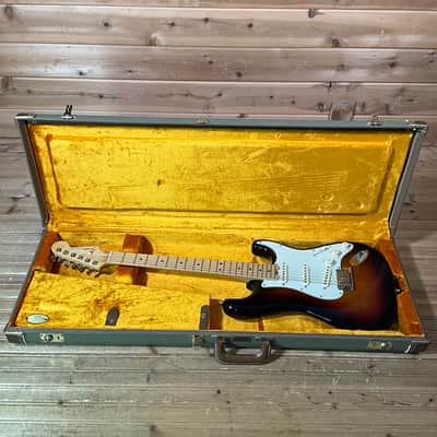 Fender 2015 American Elite Stratocaster Electric Guitar USED - 3-Color Sunburst image 7