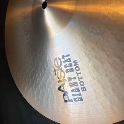 Mint Paiste 15" Giant Beat Hi-Hat Cymbals (Pair) - Traditional image 3