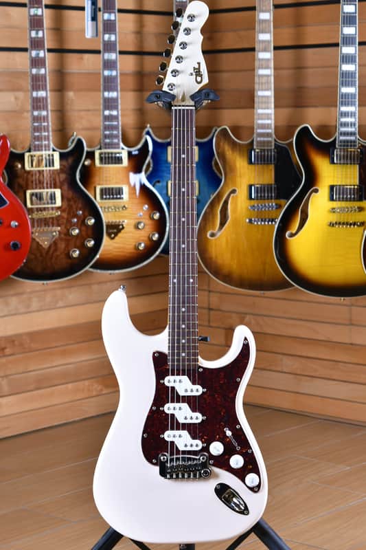 G&L Comanche Olympic White image 1