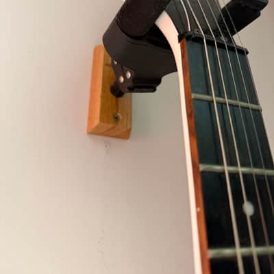 Hercules GSP38WB Auto Grip Short Arm Guitar Wall Hanger with Wooden Base 2010s - Natural/Black image 3