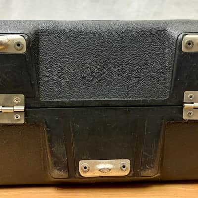 Ludwig UFO Clamshell Hard Plastic Snare Drum Case 1970s-1980s - Textured image 5