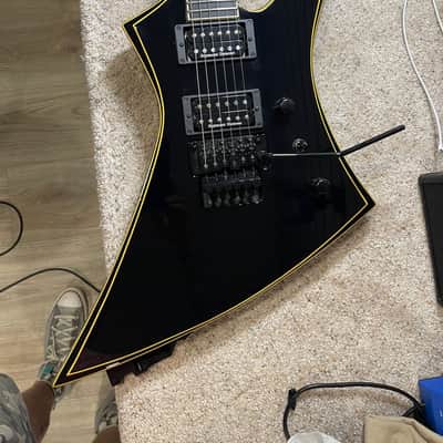 Jackson USA SE2 Kelly 2022 SE2 Kelly USA 2022 Black Gloss with Custom Pinstripes image 2