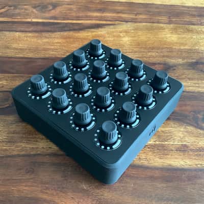 DJ Tech Tools Midi Fighter Twister 2010s - Black image 2