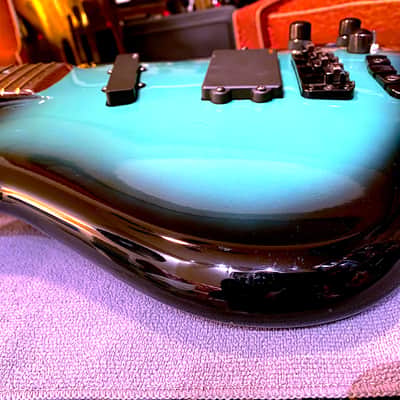Warwick Dolphin Pro 1 / EARLY 1989 - 4 String / Seaglass Black Burst image 8