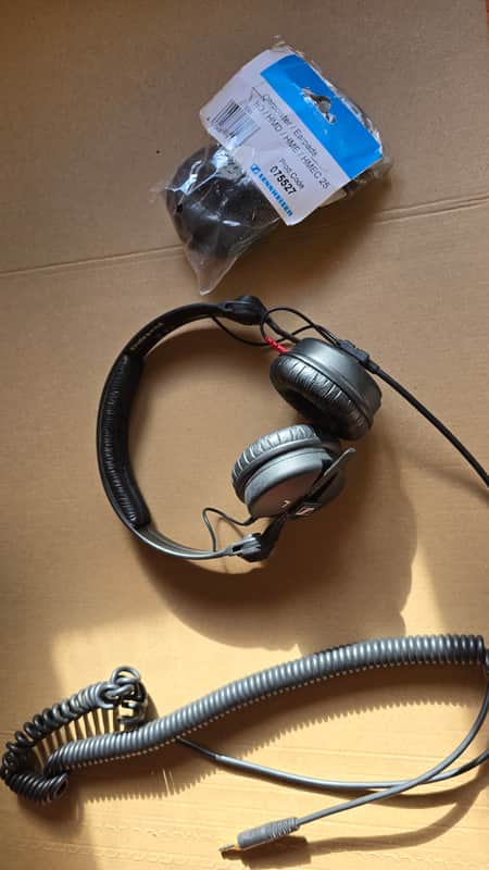 Sennheiser HD25 Light On Ear Headphones - 70 Ohms 2016 - Present - Black image 1