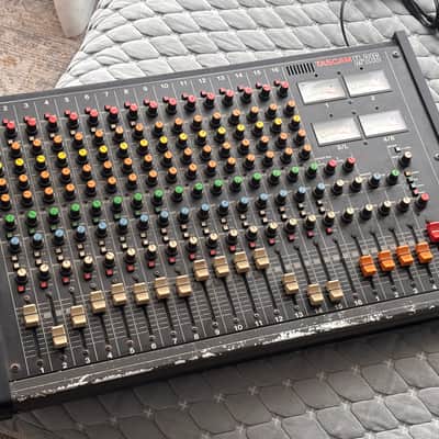 TASCAM MM-200 16-Channel Keyboard / Line Mixer Rackmount | Reverb
