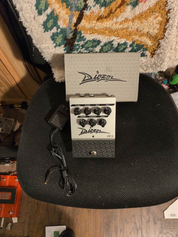 Diezel VH4 Distortion Pedal 2010s - White