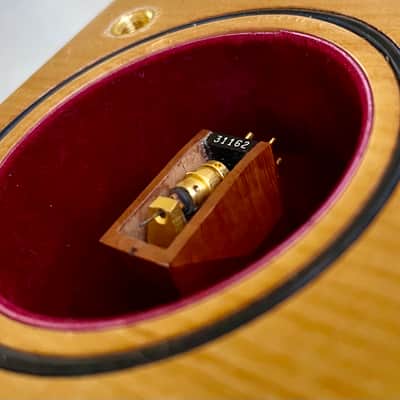 Benz Micro Ruby 3 Low Output MC Cartridge, Bruyére wood. Body, Line-contact Diamond on Boron image 8
