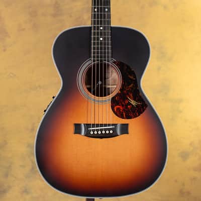 Maton Guitars Troubadour Traditional Sunburst image 3