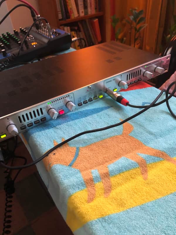 生産完了品 DBX 386 Dual Vacuum Tube Preamp dbx 386 Dual Vaccuum Tube Preamp with Digital Out 2010s - Silver