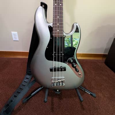Fender American Professional II 2024 - Silver image 3