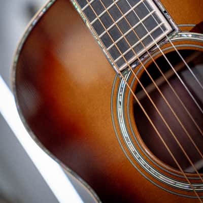 Martin CEO-10 Limited Edition 000-42 Guatemalan Rosewood and European Spruce Ambertone image 4
