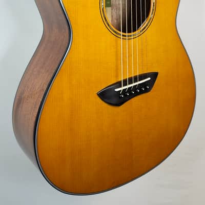 Yamaha CSF1M Parlor Guitar, Solid Spruce Top, w/Pickup, Vintage Natural, W/Bag image 4