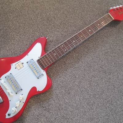 Futurama C and W sixties red image 4