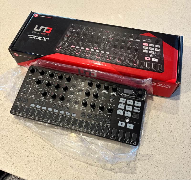 IK Multimedia UNO Synth Pro X Desktop Analog Synthesizer