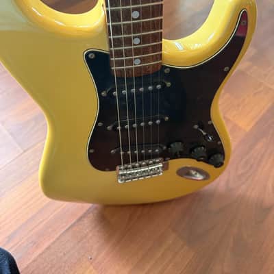 Tokai Silver Star 1980’s - pale yellow image 15