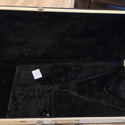 Gibson Custom Michael Schenker 1971 Medallion flying v hardshell case image 2
