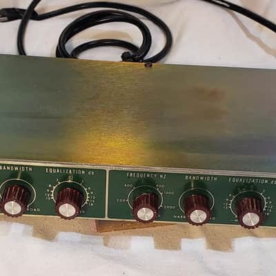 Furman PQ-3 Parametric EQ