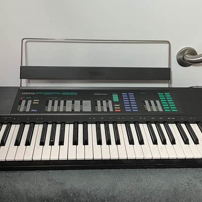 Vtg YAMAHA PSR-32 61-key Portable Keyboard Piano Organ Synth Drums TESTED~WORKS