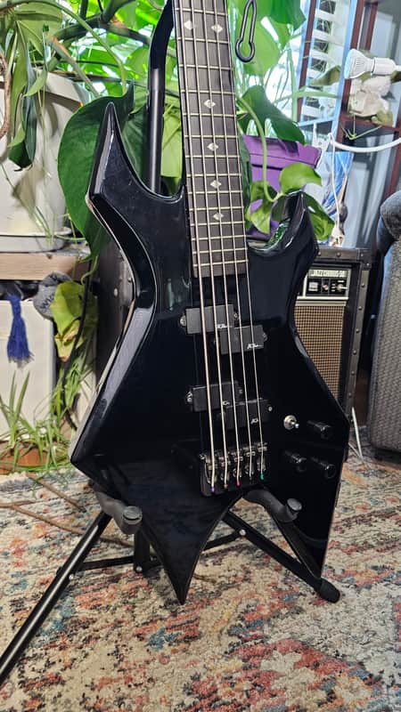 B.C. Rich Warlock 5 String Bass mid-90s  - Black